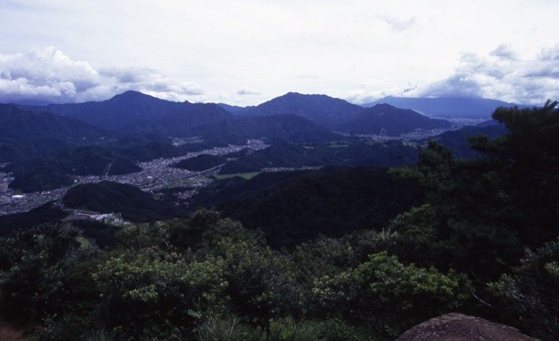 〓山